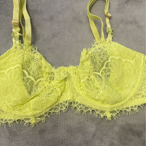 New! Victoria’s Secret Unlined Balcony Lightly Lined Lace Demi Bra 10350 - Picture 3 of 8